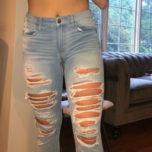 American Eagle 360 stretch ripped jeans
